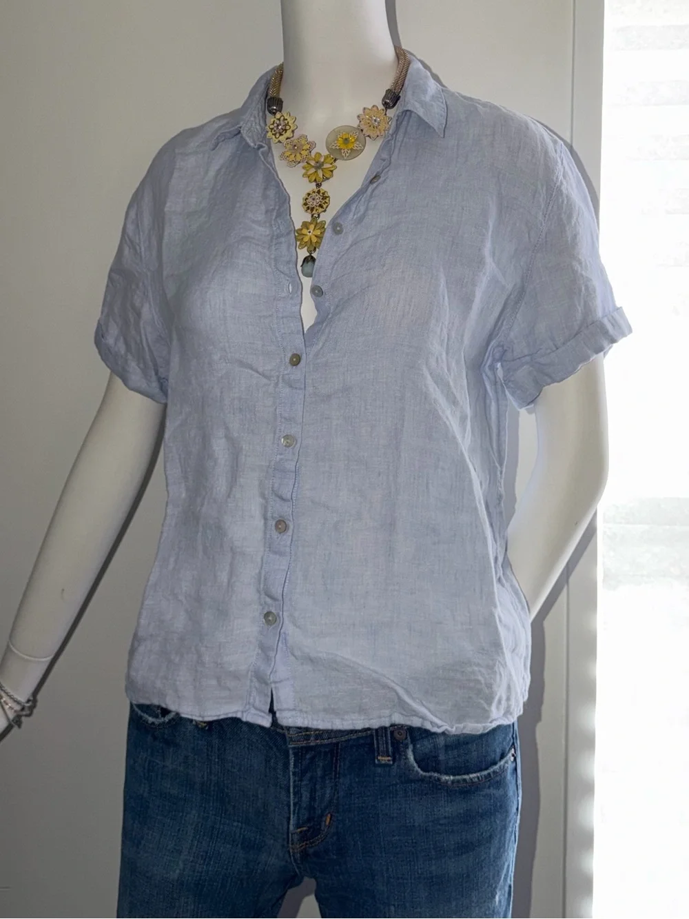 Tahari Pale Blue Short Sleeve Linen Button-Front Shirt